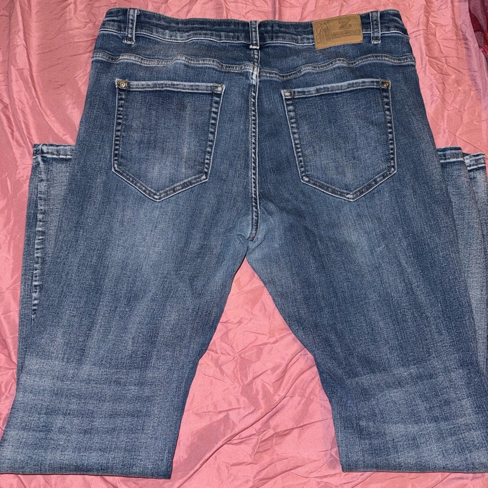 Distressed Blue Jeans - Picture 3 of 3